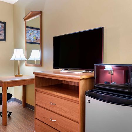 Econo Lodge Louisville Airport Exteriér fotografie