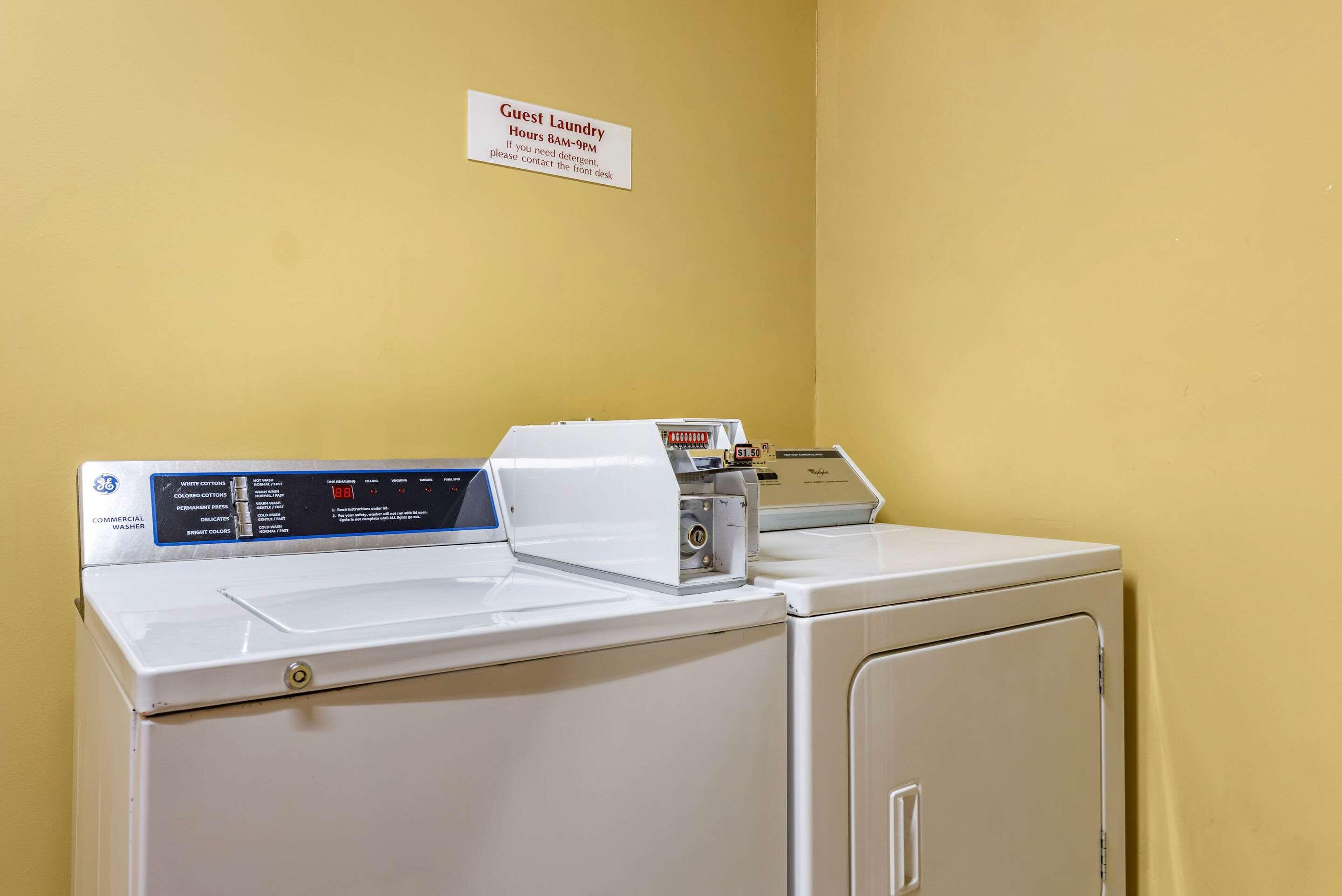 Econo Lodge Louisville Airport Exteriér fotografie
