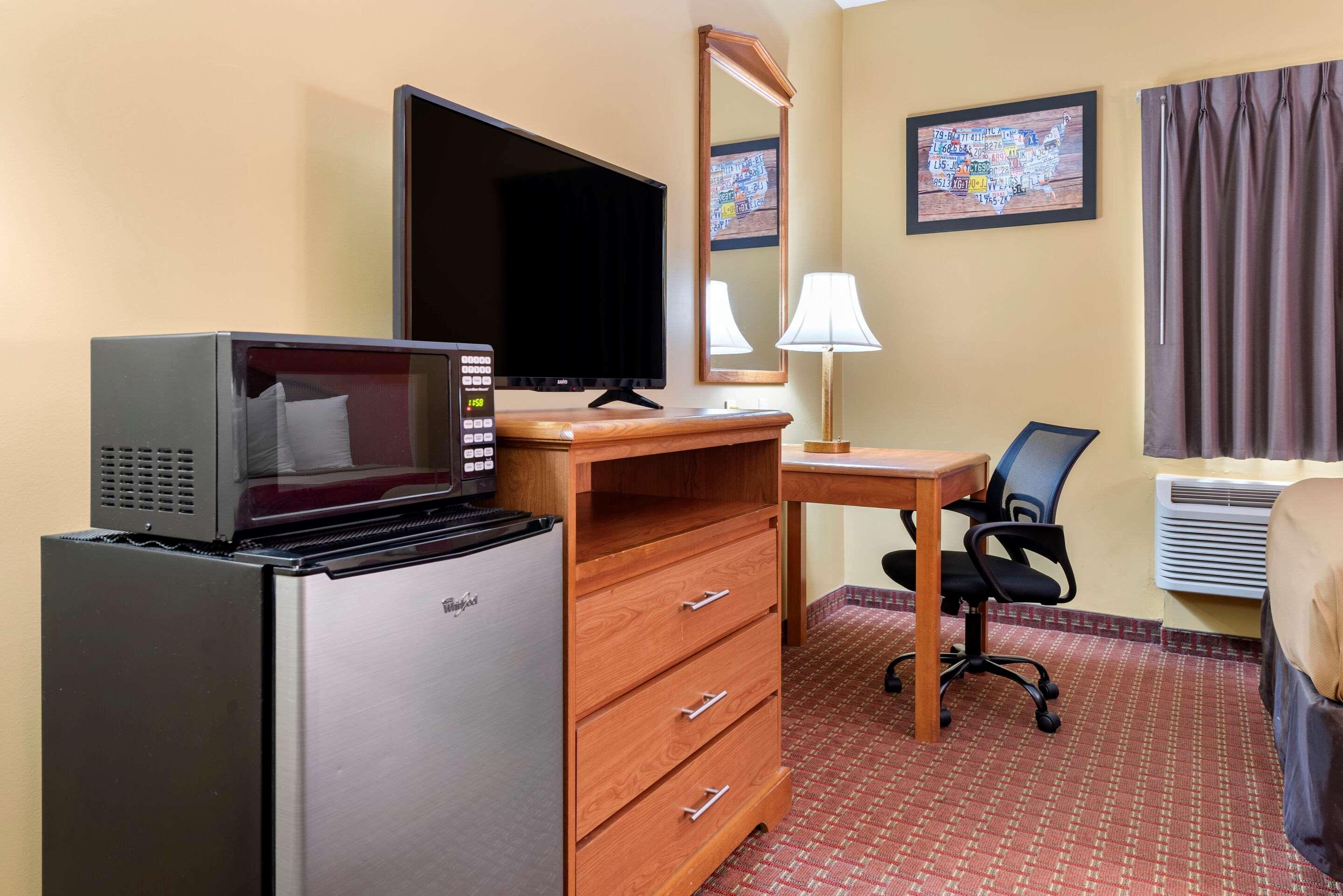 Econo Lodge Louisville Airport Exteriér fotografie