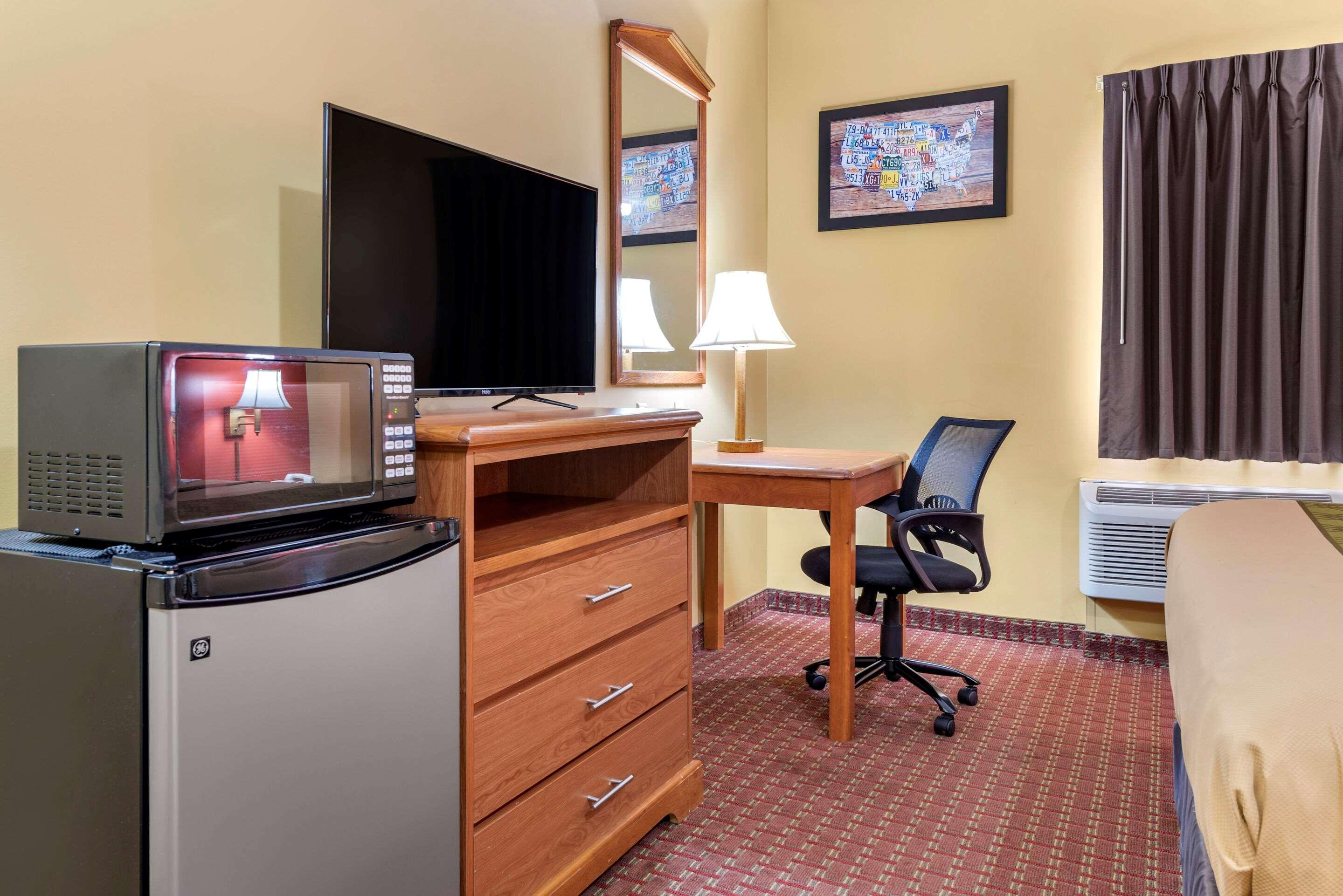 Econo Lodge Louisville Airport Exteriér fotografie