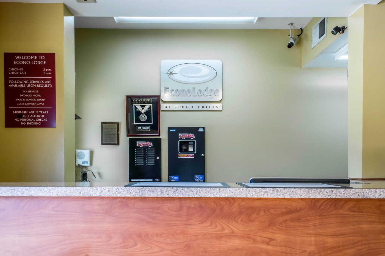 Econo Lodge Louisville Airport Exteriér fotografie